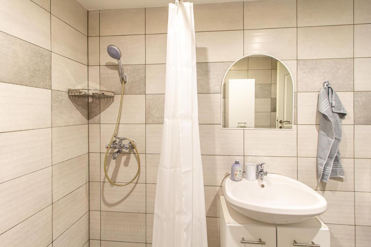 Deli Terasz A Apartman Free Parking, Self-Check-In Anytime Győr Exterior foto