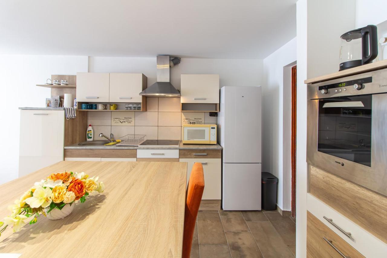 Deli Terasz A Apartman Free Parking, Self-Check-In Anytime Győr Exterior foto