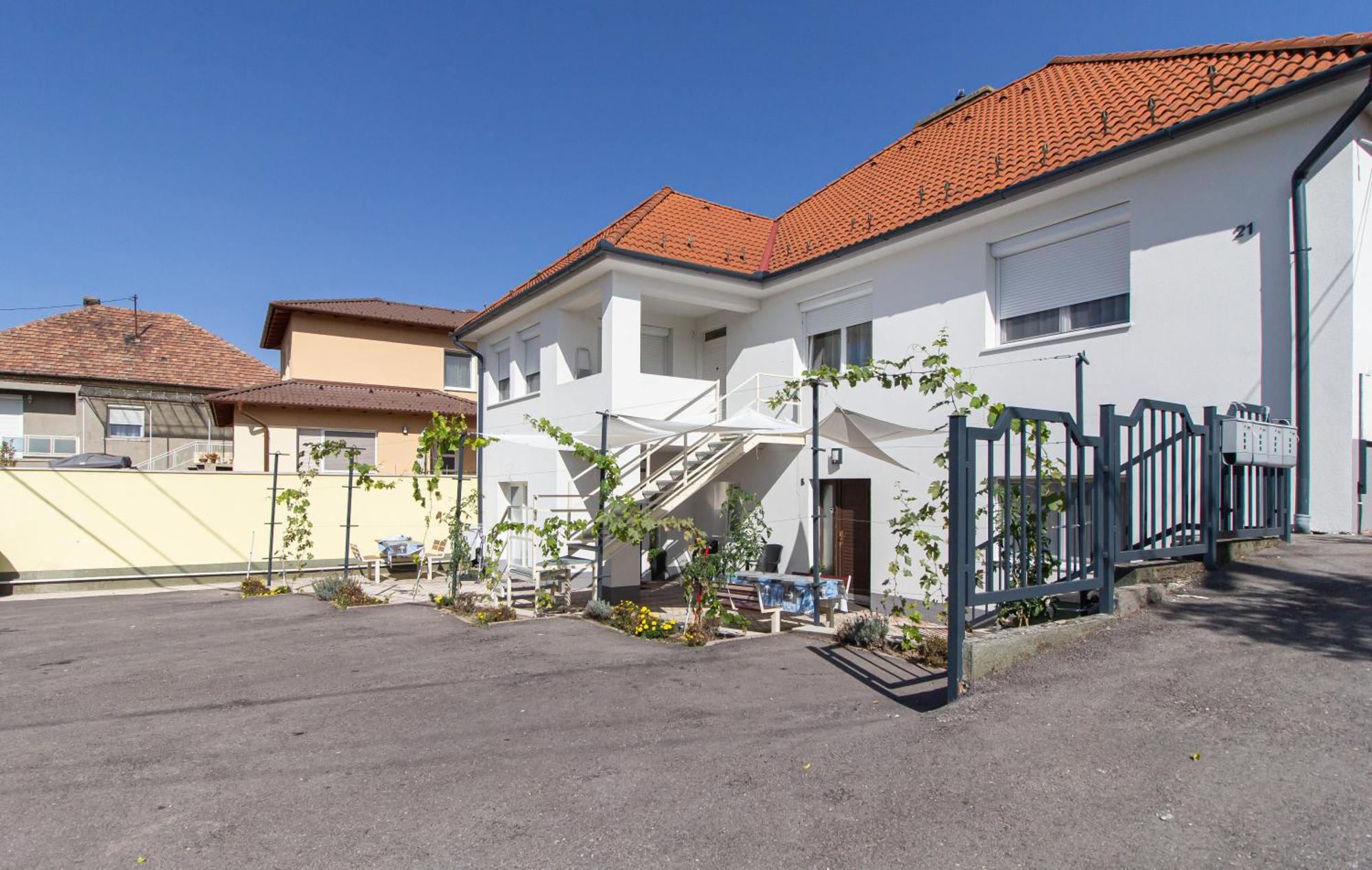Deli Terasz A Apartman Free Parking, Self-Check-In Anytime Győr Exterior foto